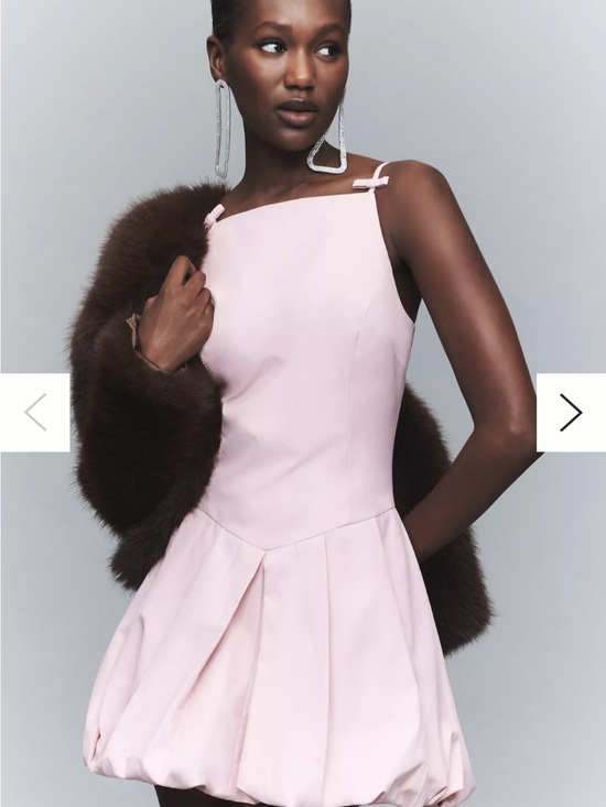 Astr Dresses & Skirts - NWT Anthropologie ASTR The Label Tionna Sleeveless Bubble Mini Dress size M PINK
